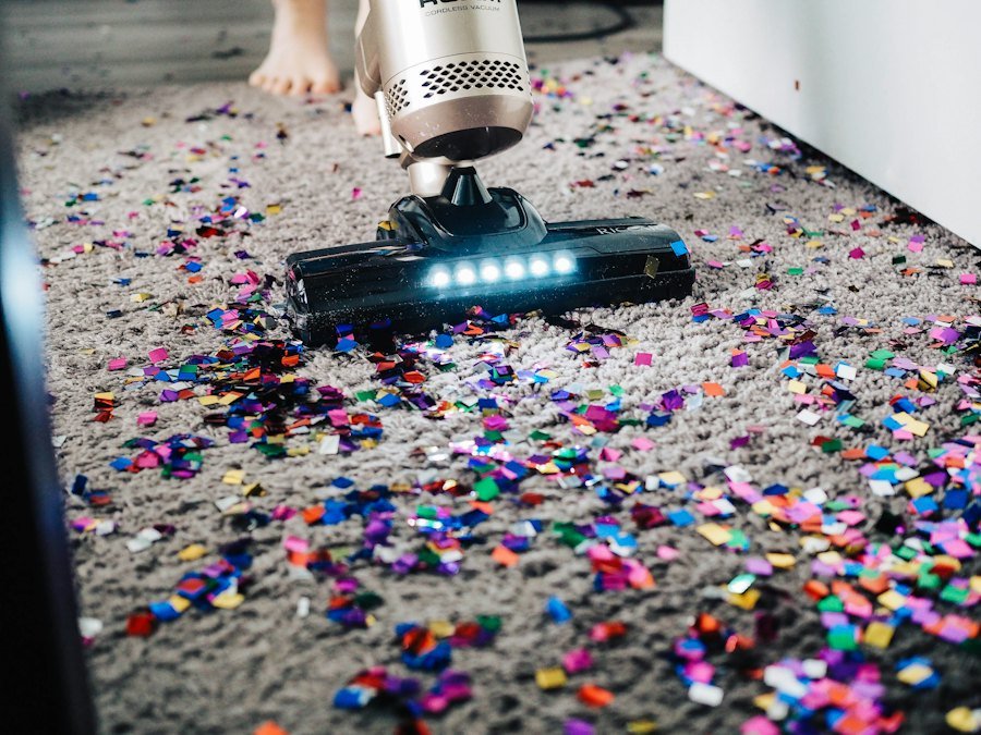 Vacuum cleaner deep-cleaning a carpet